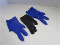 (3) Billards gloves 1 small, 2 Extra large