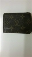 Louis vuitton vintage wallet with newer box and