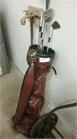 Golf bag and 5 clubs