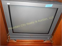 28" Panasonic Television with remote