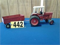 Toy International Tractor