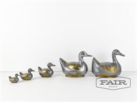 Decorative metal duck family