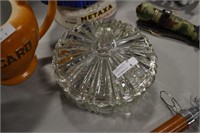 Covered candy dish