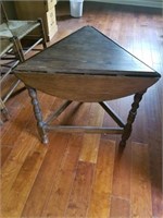 TRIANGLE DROP LEAF TABLE- PINE DARK STAIN