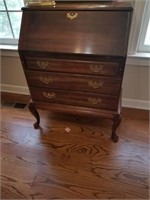 CRESCENT QUEEN ANNE STYLE SEAT FRONT SECRETARY