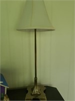 ANTIQUE BRASS FINISHED LAMP