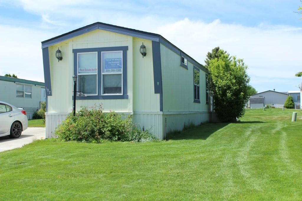 Lazy J Manufactured Home _ No Reserve Auction