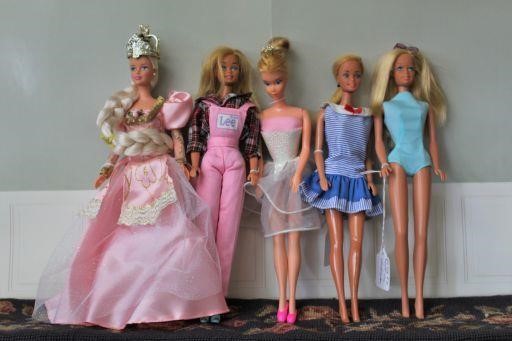 Barbie and Hummel Live Online Auction