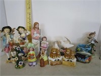 Lot of early figurines