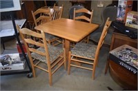 Pedestal Dining Table w/ Four Chairs