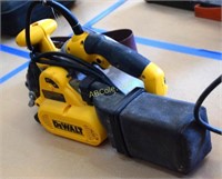 DeWalt belt sander