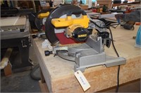 DeWalt Compound Miter Saw 12 in.