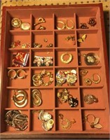 Lot of nice pins and earrings