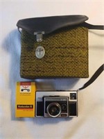 Kodak Instamatic X-35 w/ Color Film & Case