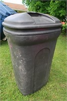 Plastic Garbage Can(cracked lid)