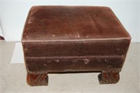 Primitive Footstool / with nice feet