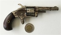 Vintage. Petit revolver collection NON FONCTIONNEL