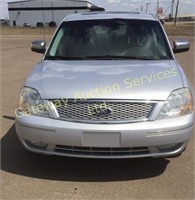 (SILVER) 2005 Ford 500 limited AWD 5 passenger