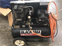 Black Max 3HP air compressor working