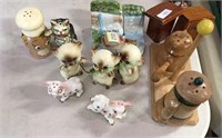 5 pairs of salt& pepper shakers with 3 kittens,