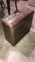 Vintage Faux alligator Samsonite suitcase, 18 x
