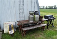 Miscellaneous farm lot: cast iron covered pot,