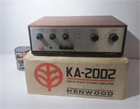 Amplificateur stéréo KA-2002 Kenwood dans sa boîte