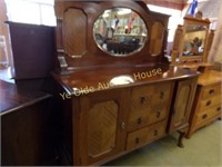 Spotless Queen Anne Sideboard With Oval Beveled
