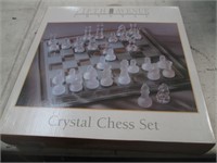FIFTH AVENUE CRYSTAL CHESS SET