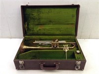 Getzen 300 Series Trumpet  Elkhorn WI USA w/ Case