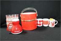 RED AND WHITE KITCHENWARE: 6 TUMBLERS, 3 COFFEE
