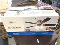 42 inch ceiling fan and light new