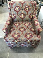 Burgundy floral chair excellent

29 inches high