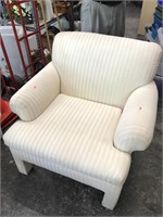 White living room chair