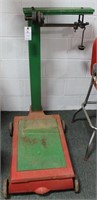 ANTIQUE FEED SCALE