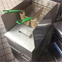 DEAN INDUSTRIAL FRYER & STAND