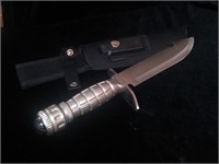 New Fixed blade gutting & survival knife w/storage