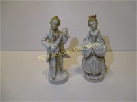 Lot - Man and Women Figurine