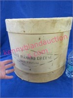 old "black diamond cheese" container (large)