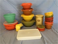 Assortment of Vintage Tupperware Bowls w/lids