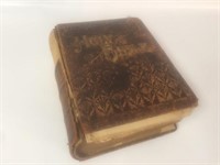 Circa 1890 Pictorial Family Bible Printed by