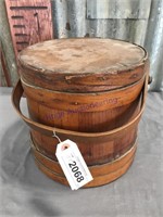 Wood bucket w/ lid