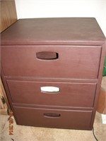 Small 3 Drawer Chest of drawers-clean