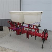 MT, 3pt fertilizer applicator