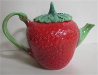 Italian Strawberry Form Ceramic Tea / Coffee Pot