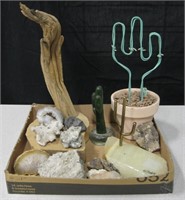 Various S.W. Wood/Glass/Wire Art & Raw Minerals