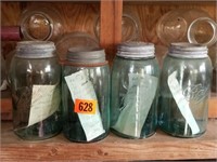 4 BLUE BALL JARS WITH LIDS
