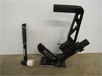 HUSKY PNEUMATIC FLOORING NAILER W/FLOORING HAMMER