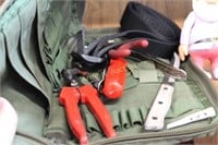 LOT - TOOLS IN POUCH