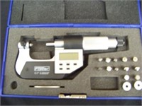 Fowler Digital Micrometer 0-1"